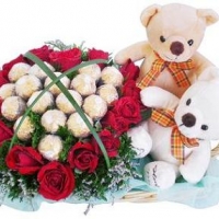 couple w/flowers & chocolates