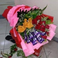 Red roses & chocolate bouquet