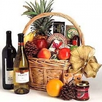 Deluxe Celebration Fruit & Wine Basket